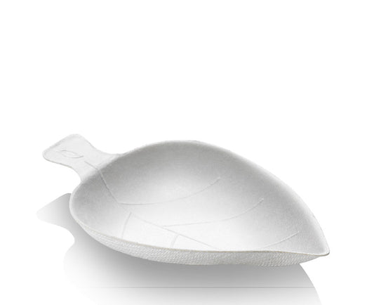 Verrine jetable biodégradable en pulpe, forme feuille, 9x6 cm, présentation studio sur fond blanc