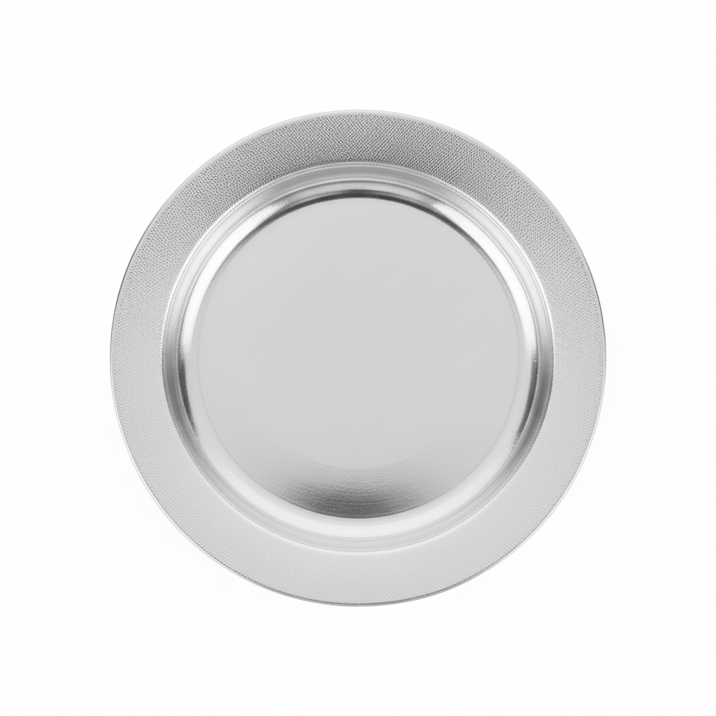 Assiette de mariage réutilisable ronde de 19 cm couleur argent sur un fond blanc.