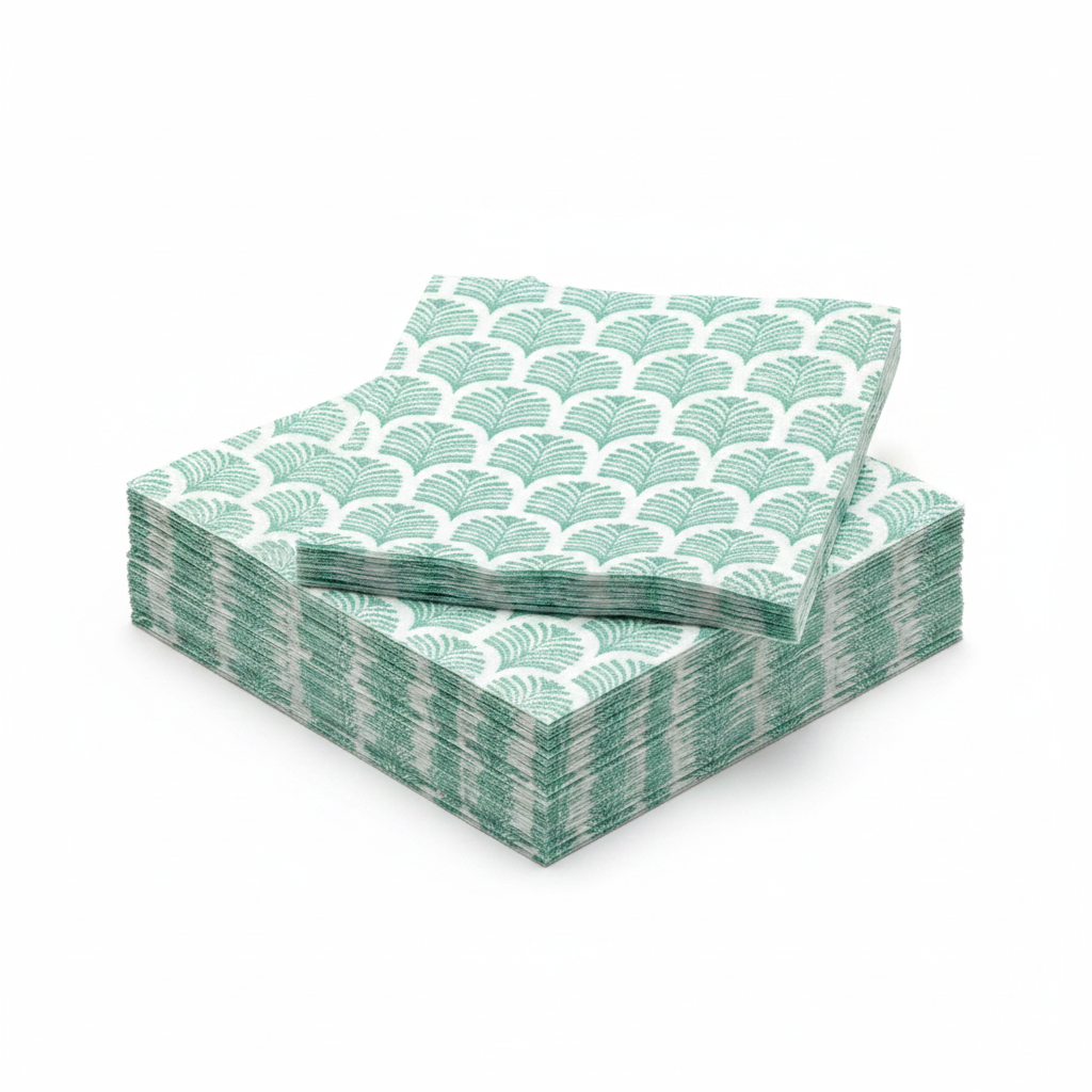 Serviette palmette verte - photo studio fond blanc