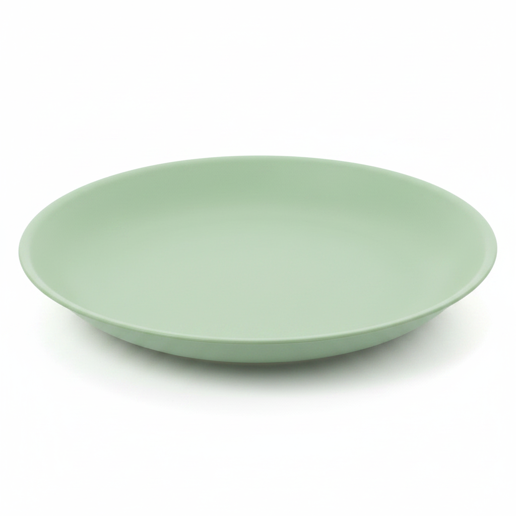 Assiette vert d'eau photo studio fond blanc